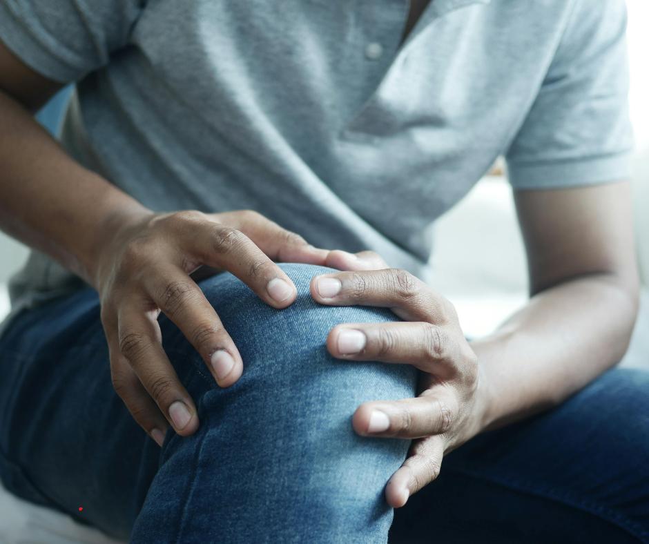 a person with an injured knee