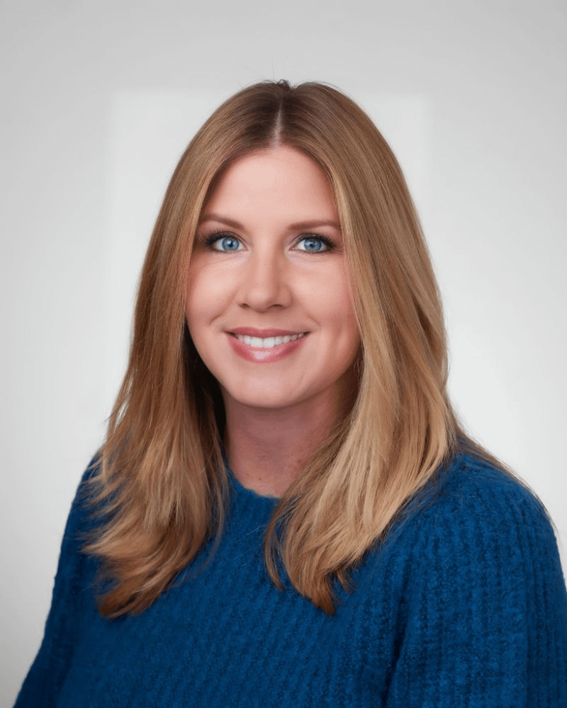 Stacy Callan headshot